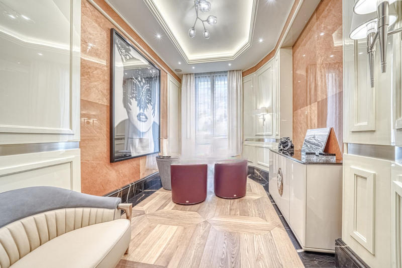 Appartement - 572 m² - 8 pièces