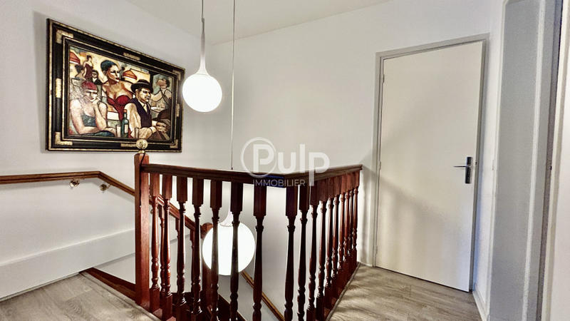 Maison - 197 m² - 8 pièces