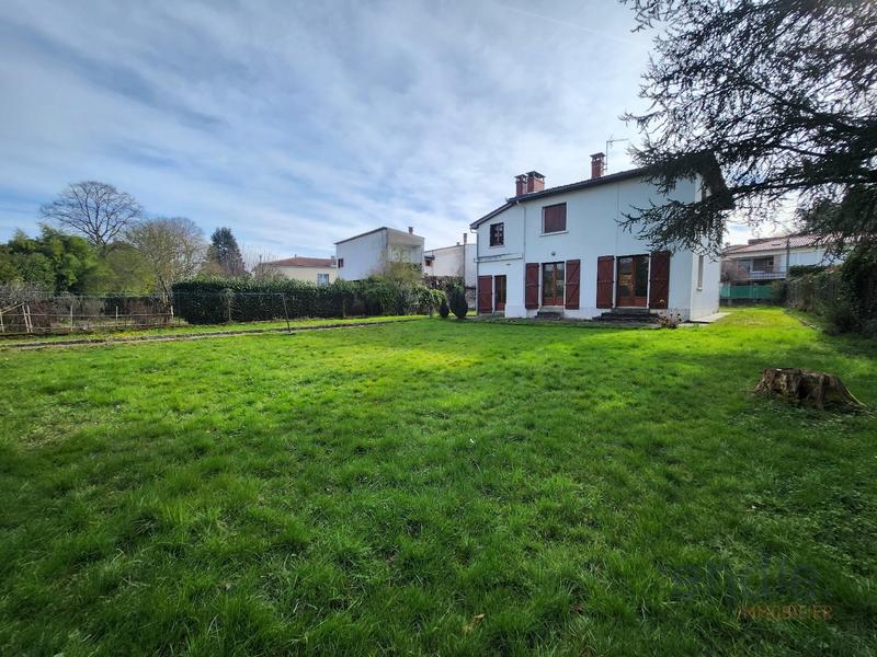 Maison - 115 m² - 7 pièces