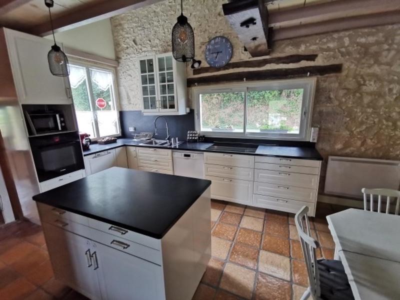 Maison - 194 m² - 10 pièces