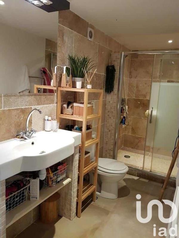 Maison - 220 m² - 8 pièces