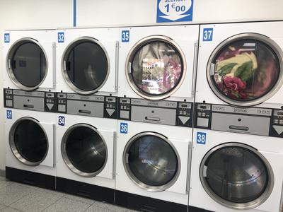 Montreuil Point Laverie