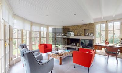 Villa - 200 m² - 10 pièces