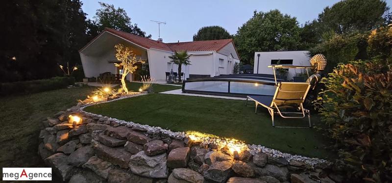 Maison - 193 m² - 7 pièces