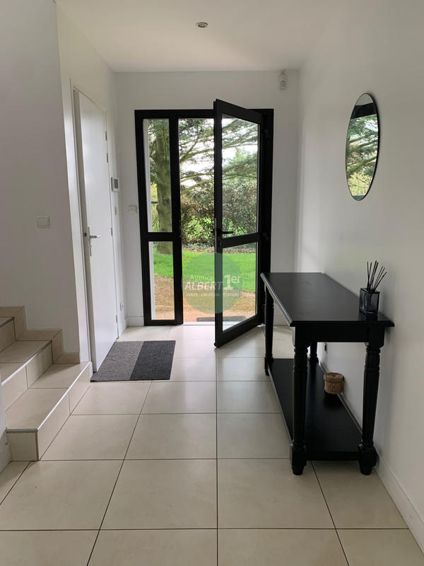 Maison - 177 m² - 6 pièces