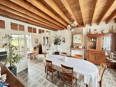 Maison - 159 m² - 6 pièces