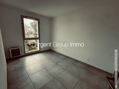 Appartement - 89 m² - 4 pièces