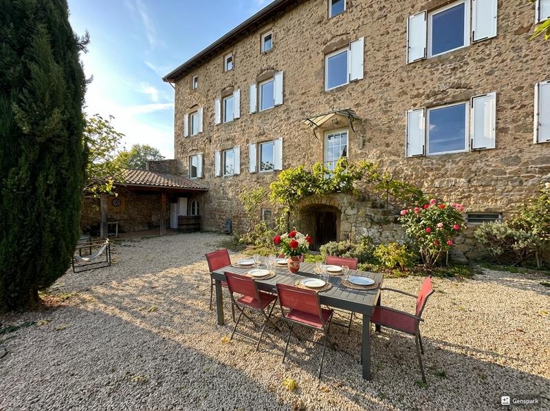 Maison - 357 m² - 11 pièces