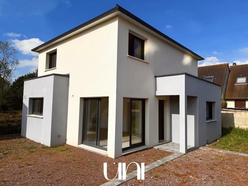 Maison - 108 m² - 6 pièces