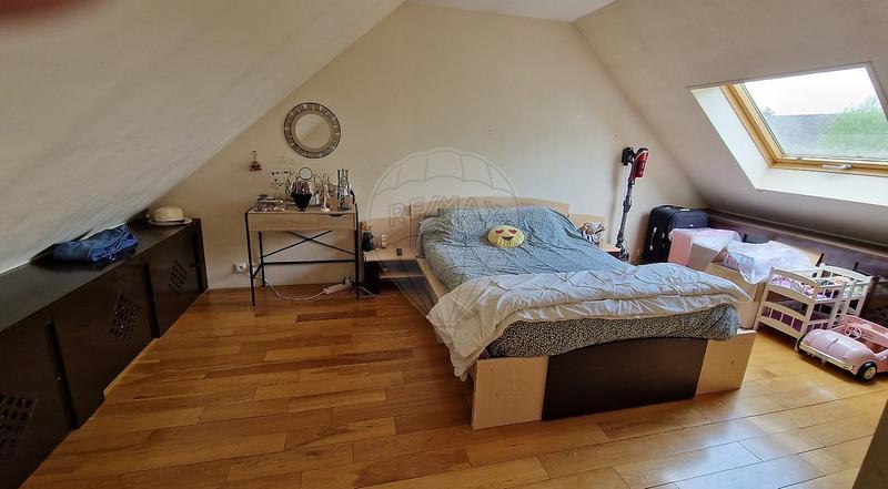 Maison - 156 m² - 8 pièces