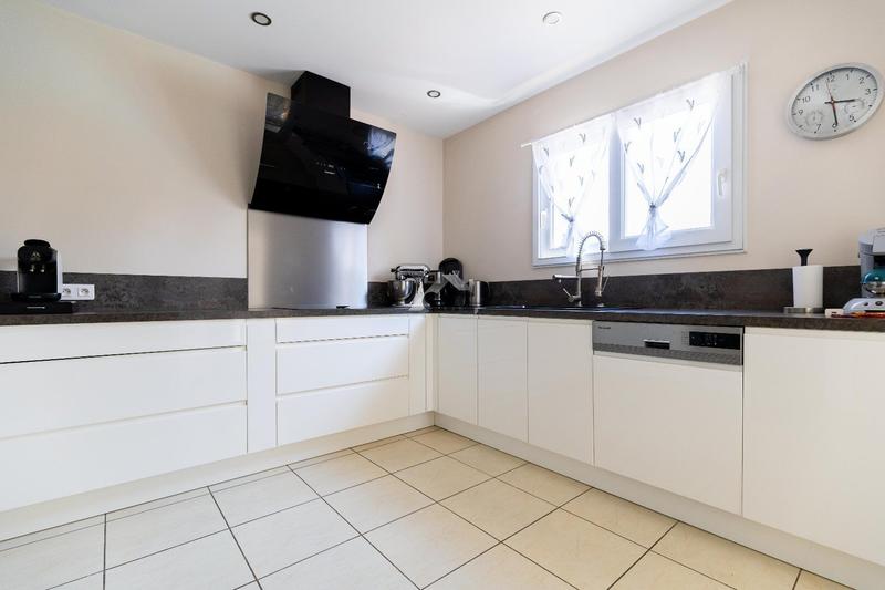 Maison - 146 m² - 5 pièces