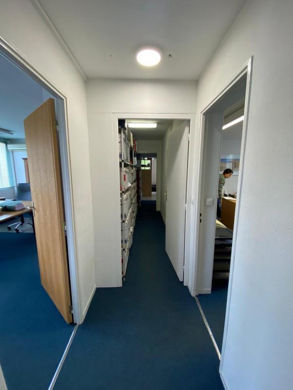 Bureau - 99 m² - 5 pièces