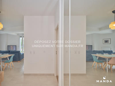 Chambre - 14 m² - 5 pièces