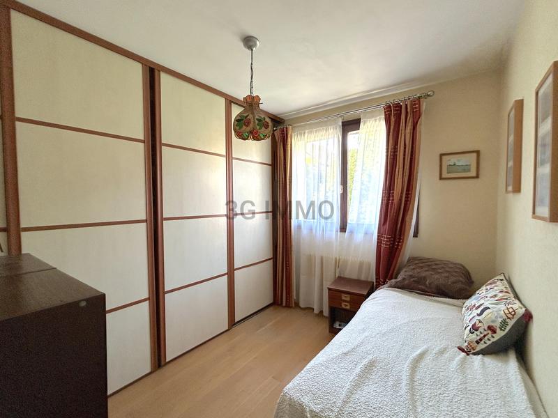 Villa - 170 m² - 8 pièces