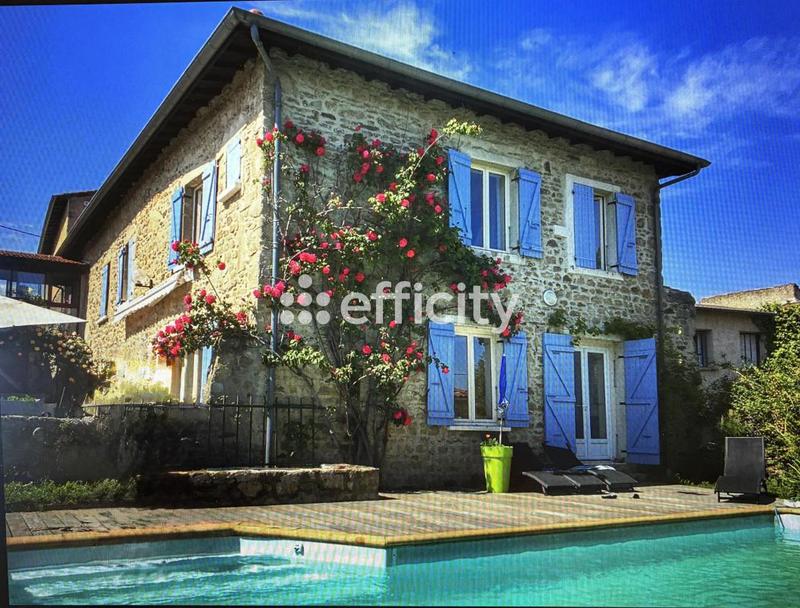 Maison - 195 m² - 8 pièces