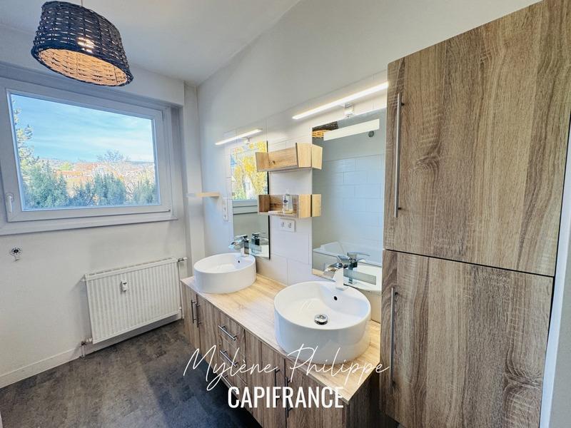 Appartement - 67 m² - 3 pièces