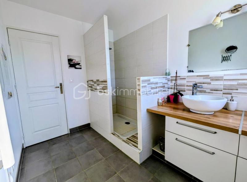 Maison traditionnelle - 114 m² - 5 pièces