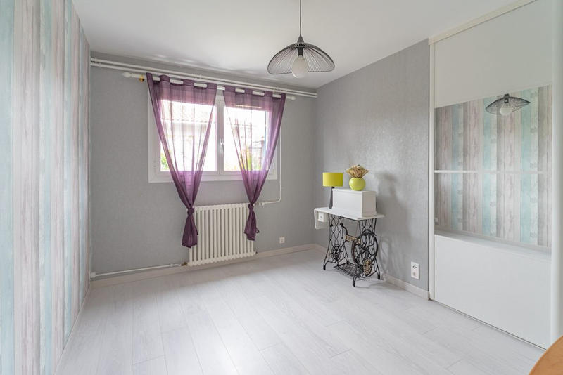 Maison - 161 m² - 7 pièces