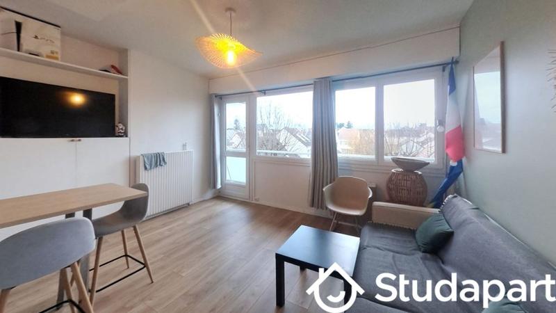 Chambre - 81 m² - 1 pièce