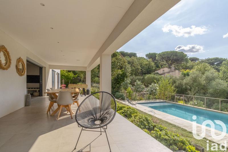 Maison de maîtres - 200 m² - 6 pièces