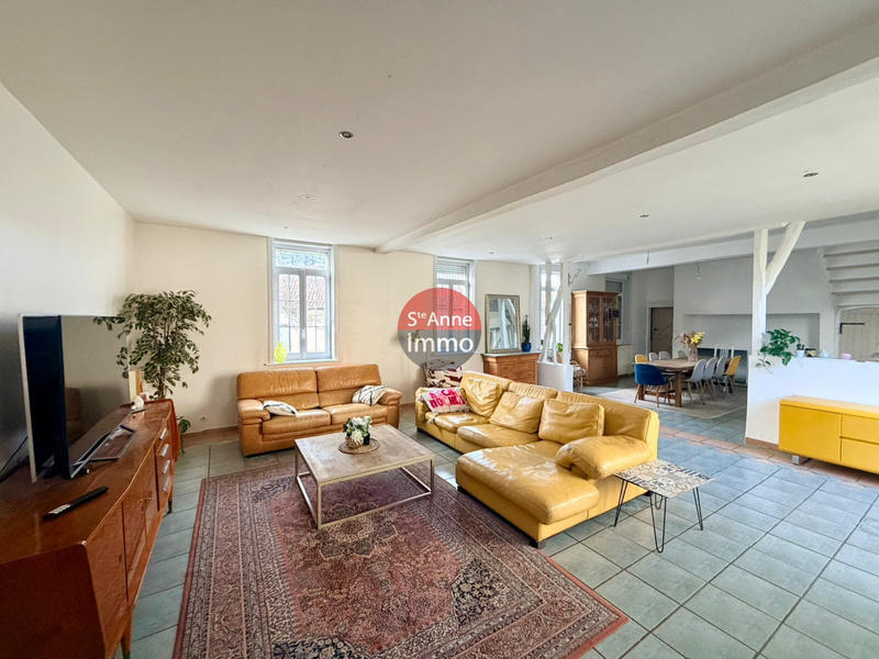 Maison - 197 m² - 7 pièces