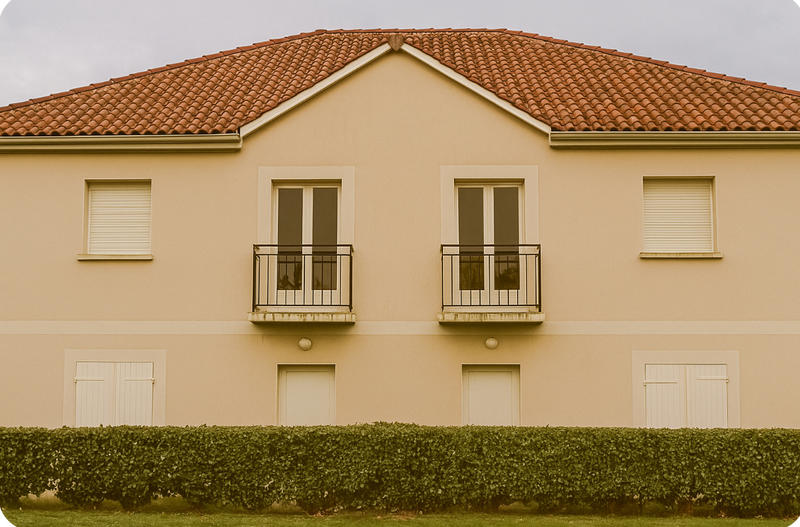 Maison - 690 m² - 27 pièces