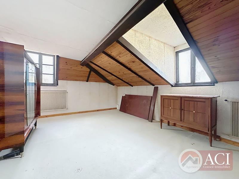 Maison - 174 m² - 7 pièces
