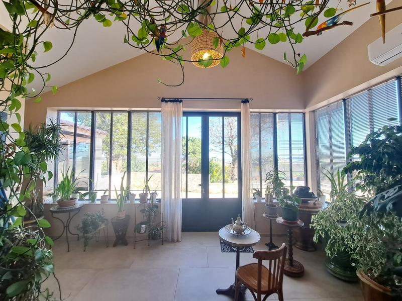 Maison - 425 m² - 10 pièces