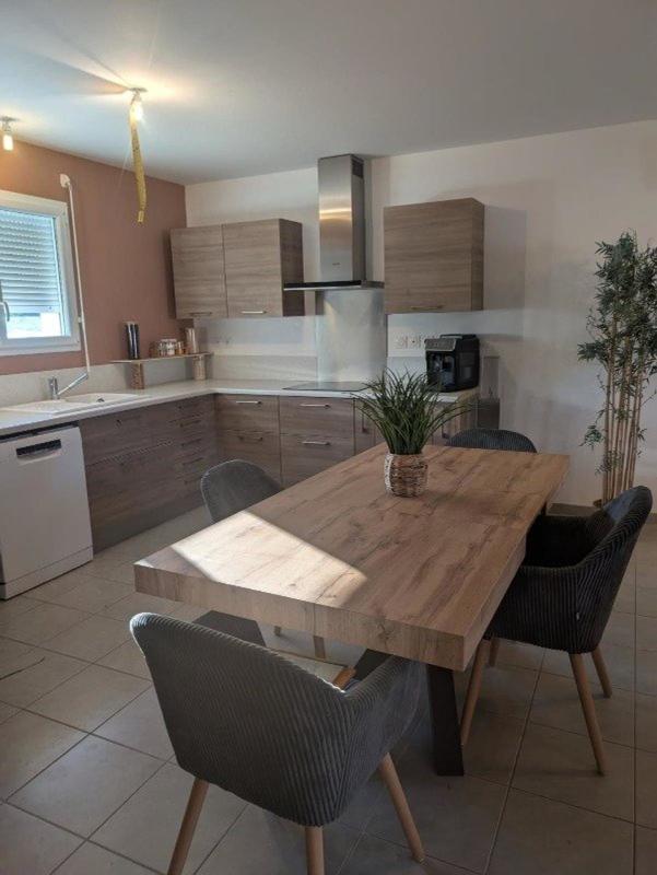 Maison - 92 m² - 4 pièces