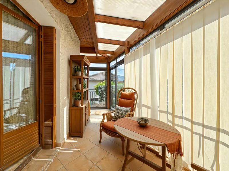 Maison - 250 m² - 8 pièces