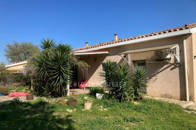 Propriété - 360 m² - 9 pièces