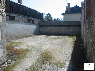 Local commercial - 243 m²