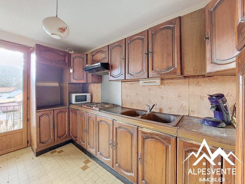 Demeure - 92 m² - 5 pièces