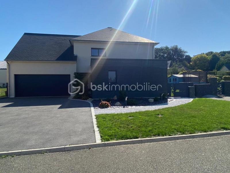 Pavillon - 191 m² - 8 pièces