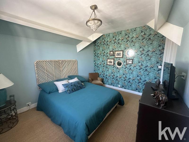 Maison - 171 m² - 7 pièces