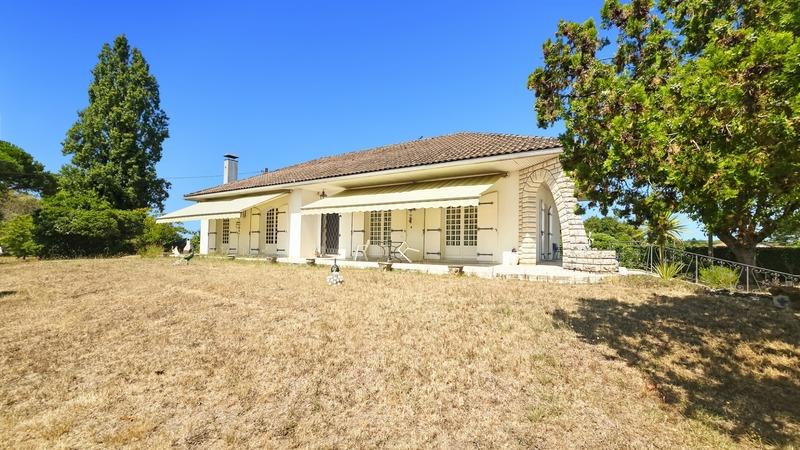 Maison - 185 m² - 7 pièces