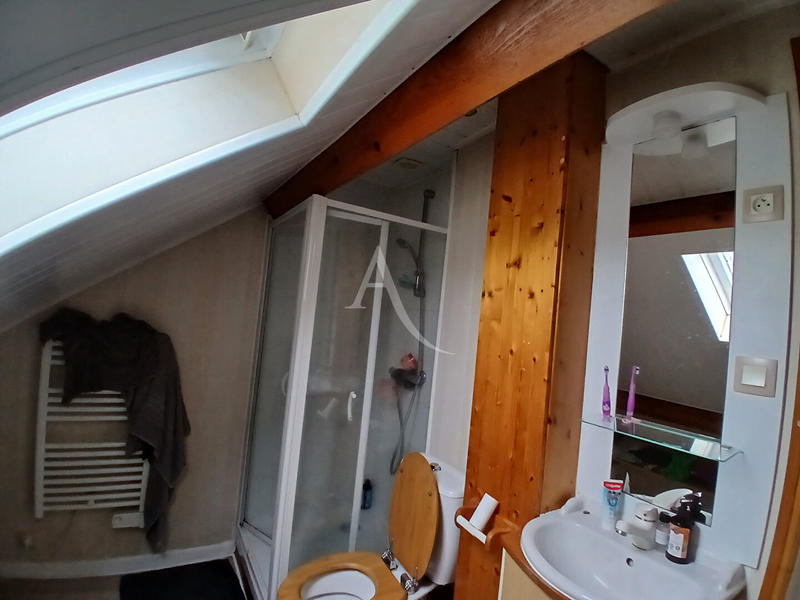 Maison - 198 m² - 6 pièces