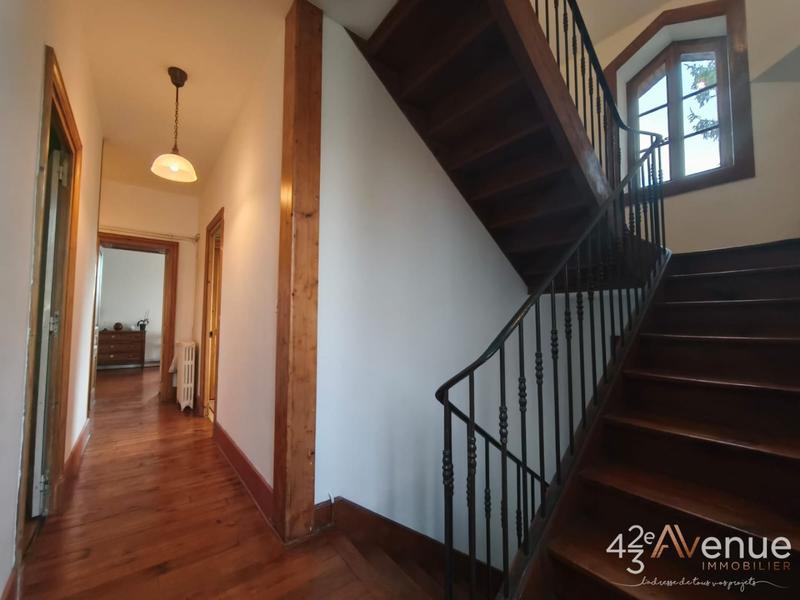 Appartement - 146 m² - 7 pièces