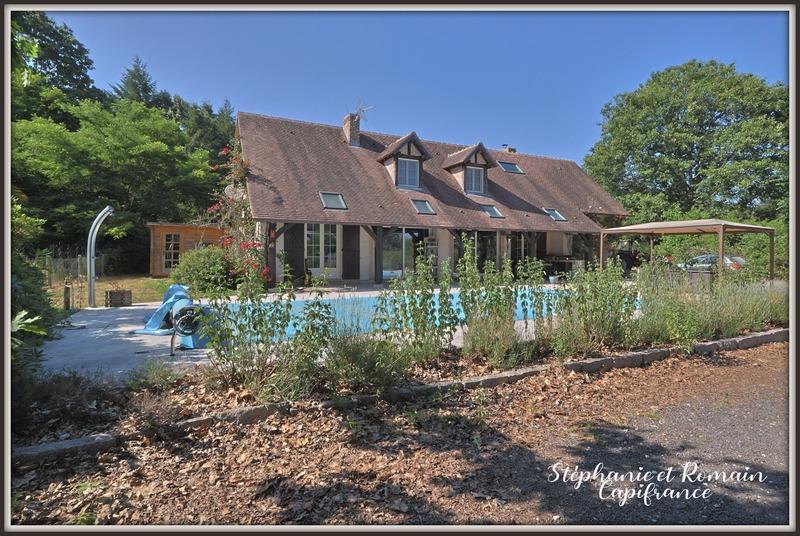 Propriété - 220 m² - 7 pièces