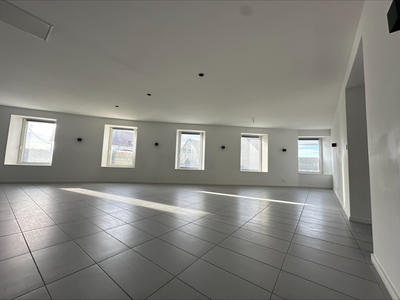 Appartement - 164 m² - 6 pièces