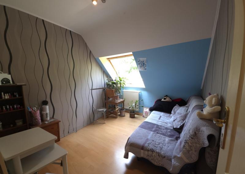 Maison contemporaine - 167 m² - 9 pièces