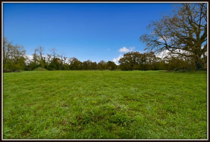 Terrain constructible - 943 m²