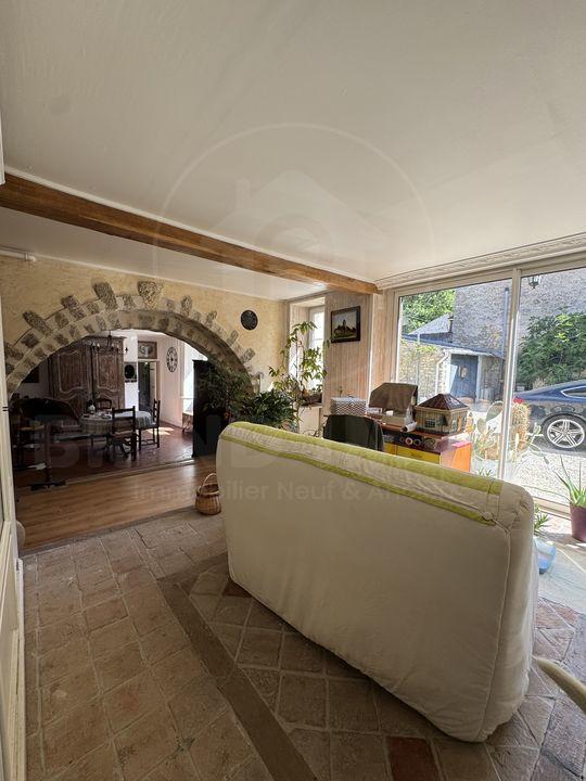 Maison - 163 m² - 6 pièces