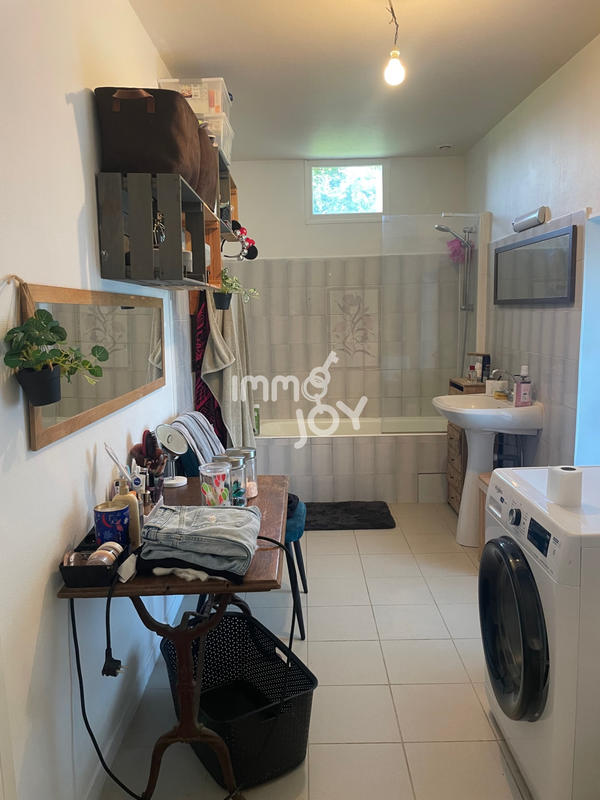 Appartement - 81 m² - 3 pièces