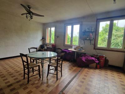 Maison - 82 m² - 5 pièces