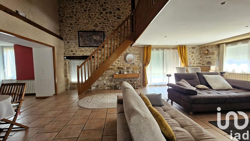 Maison - 180 m² - 7 pièces