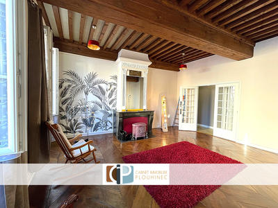 Appartement - 90 m² - 3 pièces