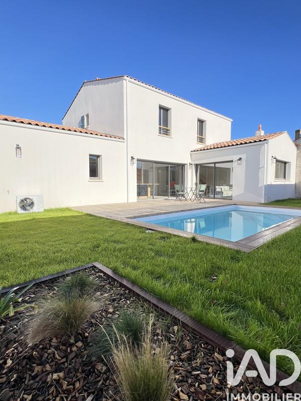 Maison - 158 m² - 6 pièces