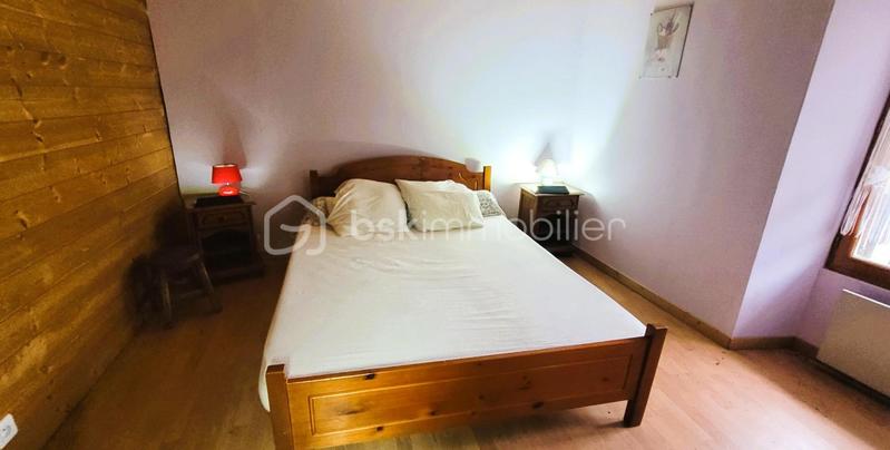 Loft - 105 m² - 6 pièces