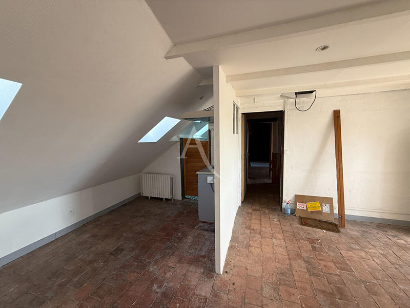 Immeuble - 9 pièces